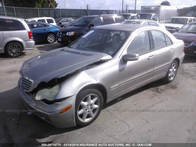 WDBRF61J54F457145 - 2004 MERCEDES-BENZ C 240 GRAY photo 2