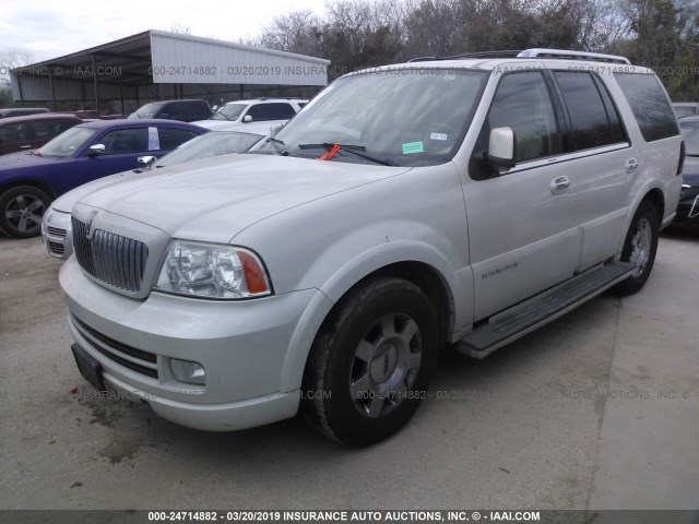 5LMFU28536LJ00698 - 2006 LINCOLN NAVIGATOR 奶油色 照片 2