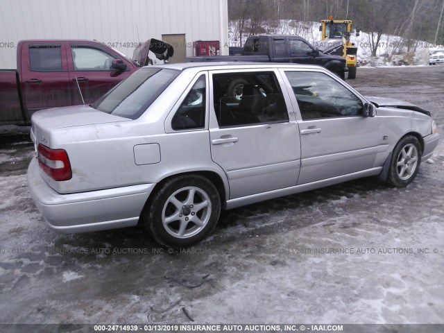 YV1LS61J1Y2656428 - 2000 VOLVO S70 SE SILVER photo 4