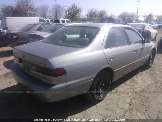 4T1BG22K2XU412367 - 1999 TOYOTA CAMRY CE/LE/XLE 银色 照片 4