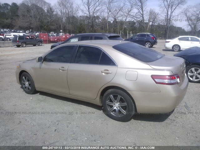4T4BF3EK9AR006670 - 2010 TOYOTA CAMRY SE/LE/XLE 金色 照片 3