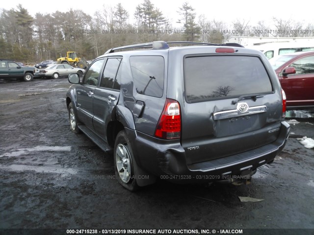 JTEBT14R560060018 - 2006 TOYOTA 4RUNNER SR5/SPORT GRAY photo 3