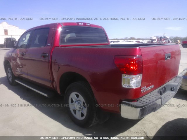 5TFEY5F18CX117056 - 2012 TOYOTA TUNDRA CREWMAX SR5 RED photo 3