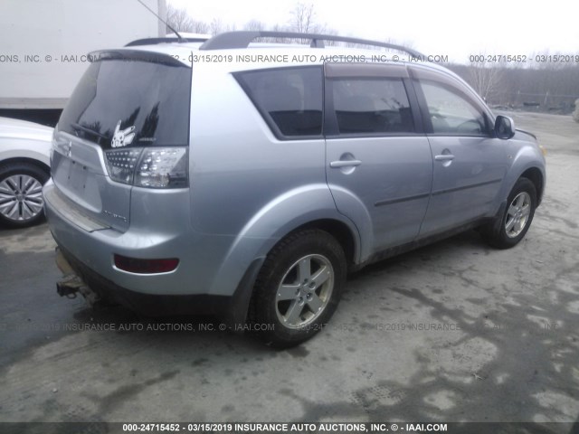 JA4LT21W78Z005877 - 2008 MITSUBISHI OUTLANDER ES SILVER photo 4