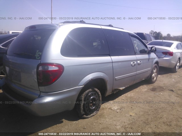 2D4GP44L55R329198 - 2005 DODGE GRAND CARAVAN SXT SILVER photo 4