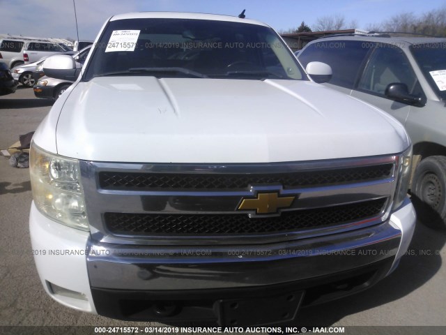 3GCEC13J48G288667 - 2008 CHEVROLET SILVERADO C1500 WHITE photo 6