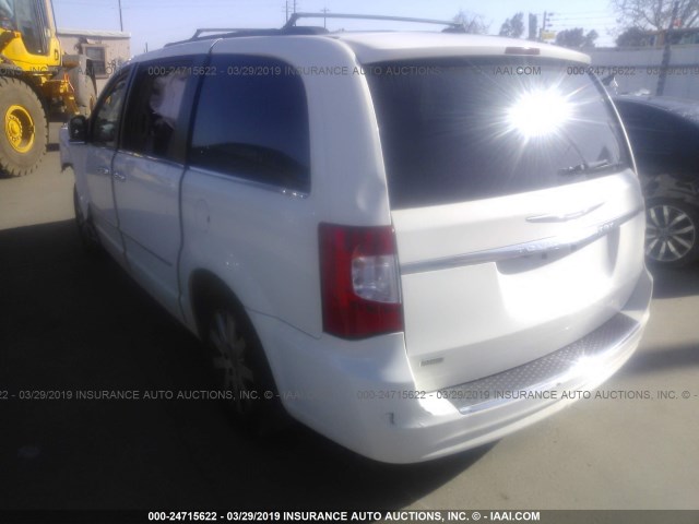 2C4RC1BG7DR744804 - 2013 CHRYSLER TOWN & COUNTRY  WHITE photo 3