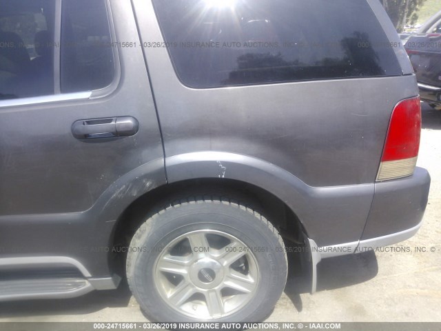 5LMEU68HX5ZJ08015 - 2005 LINCOLN AVIATOR 黑色 照片 6