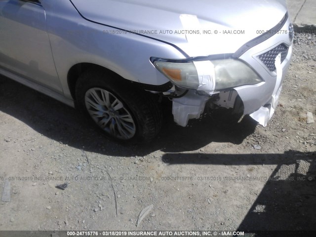 4T1BF3EKXBU624351 - 2011 TOYOTA CAMRY SE/LE/XLE SILVER photo 6