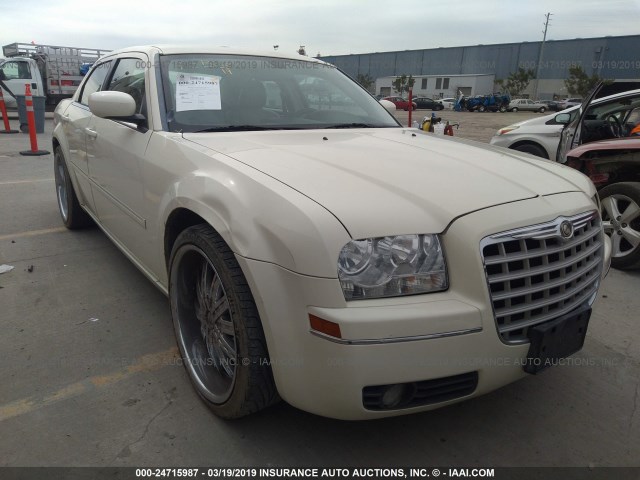 2C3KA53G67H794945 - 2007 CHRYSLER 300 TOURING WHITE photo 1