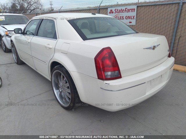 2C3KA53G67H794945 - 2007 CHRYSLER 300 TOURING WHITE photo 3