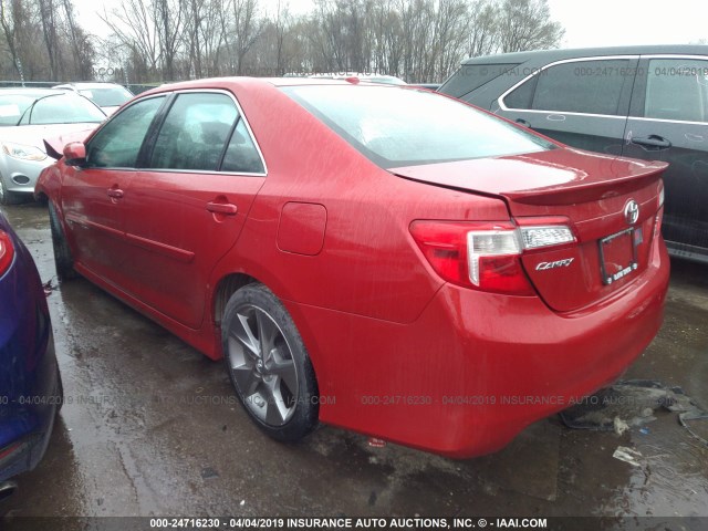 4T1BF1FK2CU635459 - 2012 TOYOTA CAMRY SE/LE/XLE RED photo 3