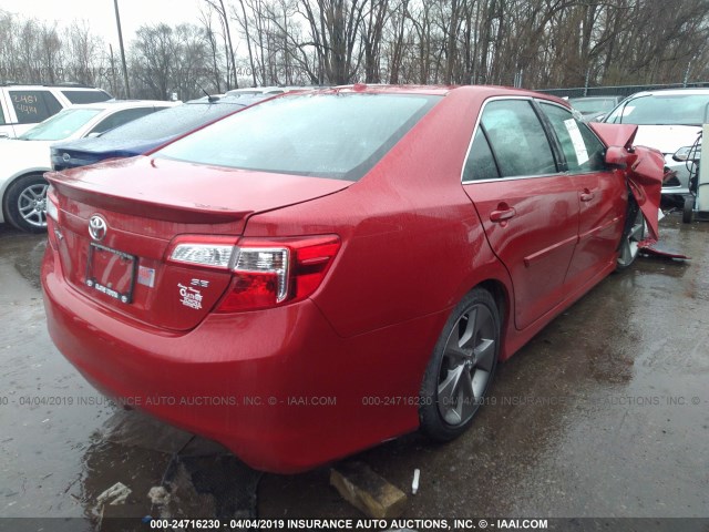 4T1BF1FK2CU635459 - 2012 TOYOTA CAMRY SE/LE/XLE RED photo 4