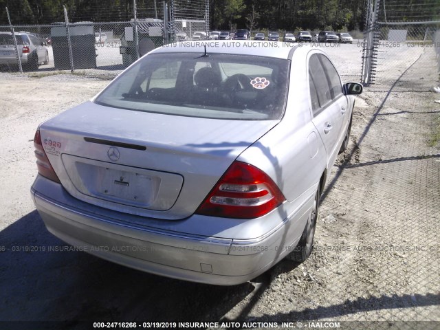 WDBRF64J61F032959 - 2001 MERCEDES-BENZ C BLUE photo 4