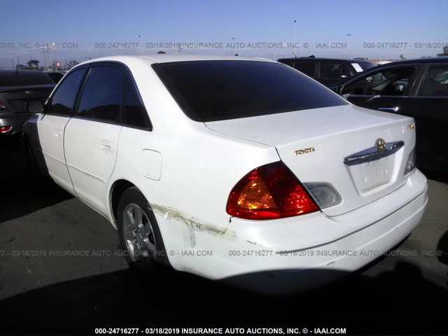 4T1BF28B62U248351 - 2002 TOYOTA AVALON XL/XLS WHITE photo 3