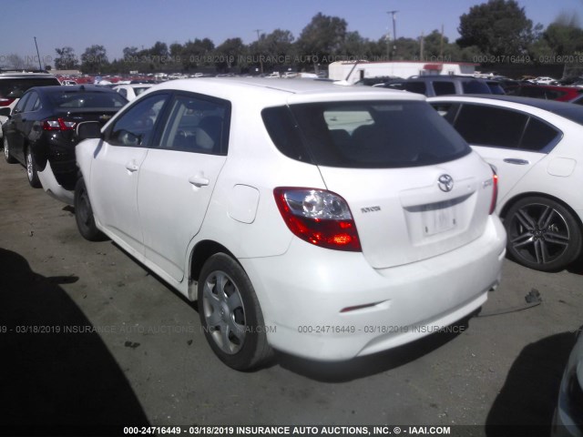 2T1KU40E69C166672 - 2009 TOYOTA COROLLA MATRIX  WHITE photo 3