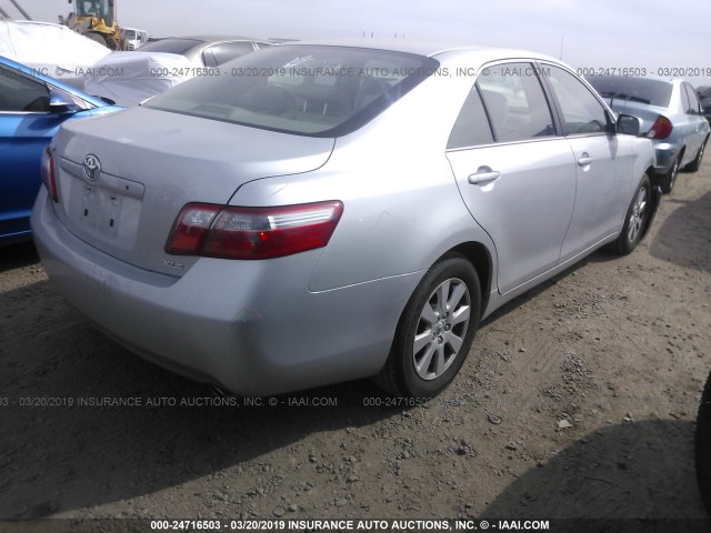 4T1BE46K87U070872 - 2007 TOYOTA CAMRY NEW GENERAT CE/LE/XLE/SE SILVER photo 4