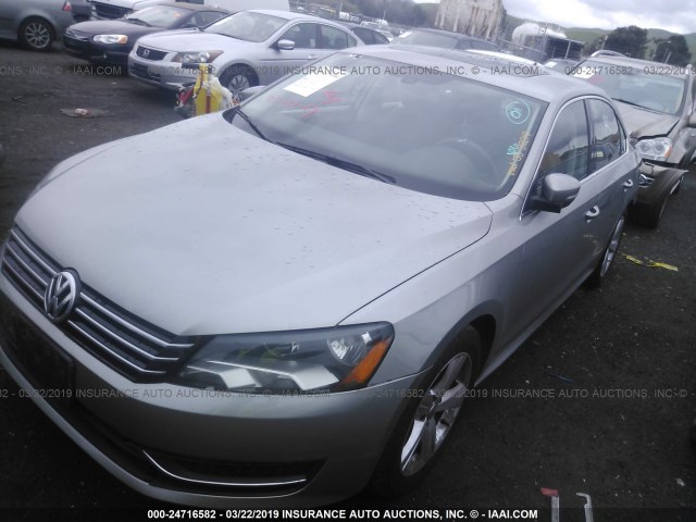 1VWBP7A30DC112496 - 2013 VOLKSWAGEN PASSAT SE SILVER photo 2