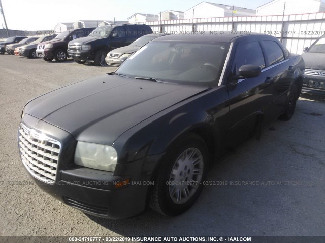 2C3JA43R85H507402 - 2005 CHRYSLER 300 GRAY photo 2