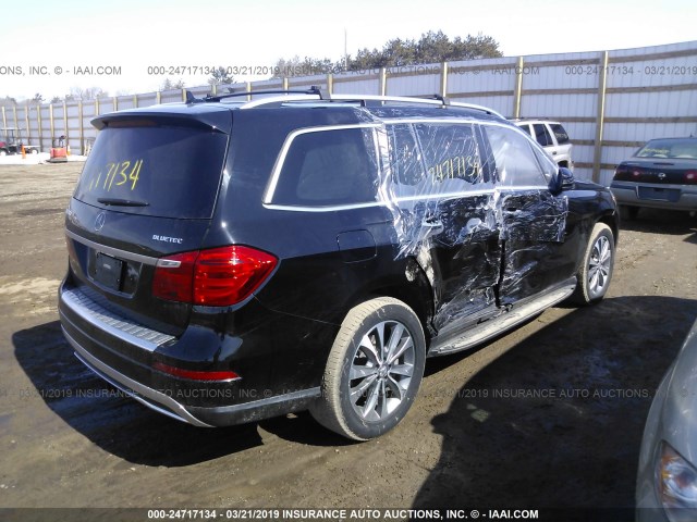 4JGDF2EE3GA690066 - 2016 MERCEDES-BENZ GL 350 BLUETEC BLACK photo 4