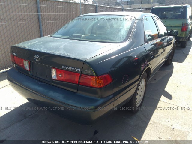 JT2BG22K0Y0469267 - 2000 TOYOTA CAMRY CE/LE/XLE GREEN photo 4