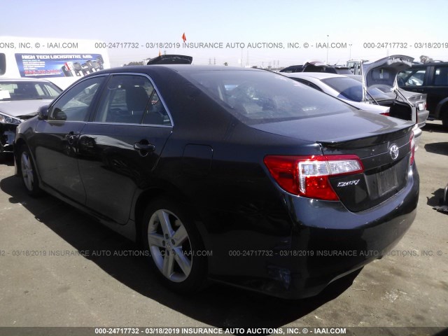 4T1BF1FK1EU333549 - 2014 TOYOTA CAMRY L/SE/LE/XLE BLUE photo 3