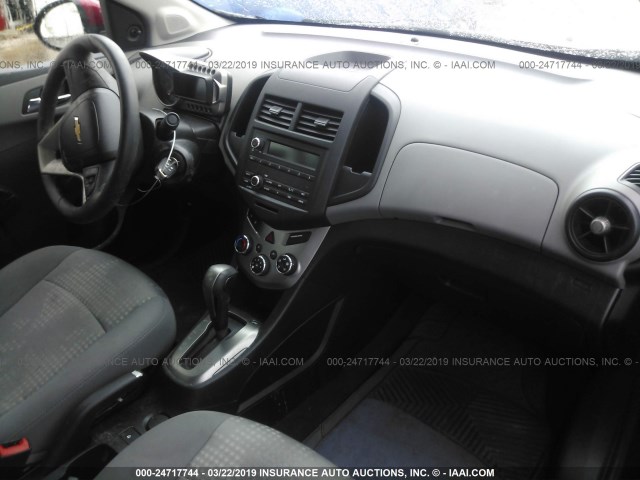 1G1JA5SH6D4247869 - 2013 CHEVROLET SONIC LS RED photo 5