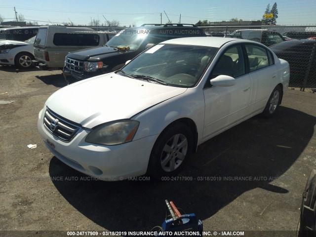 1N4AL11D72C181625 - 2002 NISSAN ALTIMA S/SL WHITE photo 2