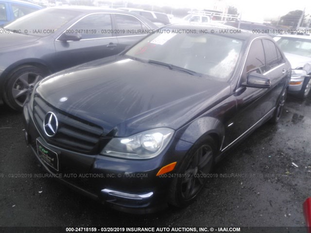 WDDGF4HBXCA670072 - 2012 MERCEDES-BENZ C 250 BLACK photo 2