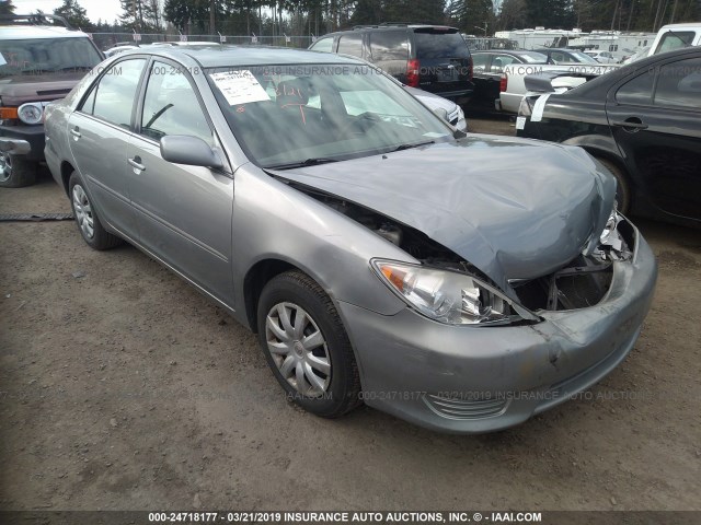 4T1BE30K45U623713 - 2005 TOYOTA CAMRY LE/XLE/SE SILVER photo 1