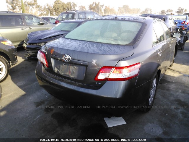 4T4BF3EK9BR143660 - 2011 TOYOTA CAMRY SE/LE/XLE GRAY photo 4