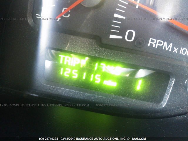 1LNHM87A12Y602622 - 2002 LINCOLN LS أبيض صورة 7