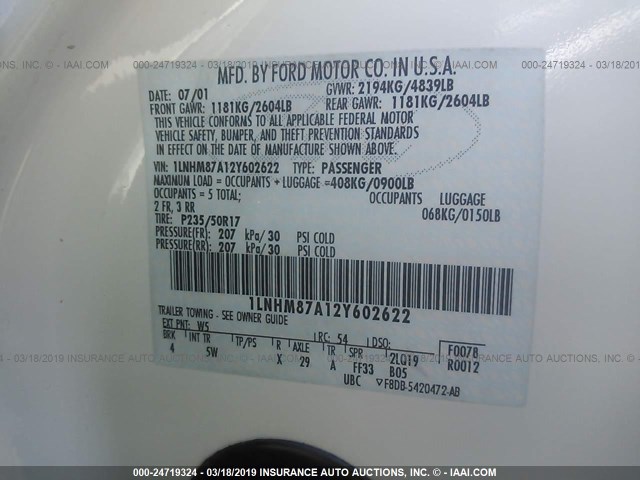 1LNHM87A12Y602622 - 2002 LINCOLN LS أبيض صورة 9