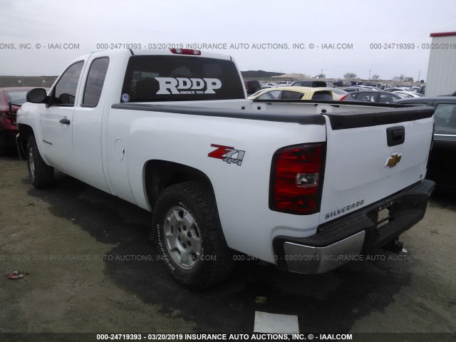 1GCRKSE70DZ384253 - 2013 CHEVROLET SILVERADO K1500 LT WHITE photo 3