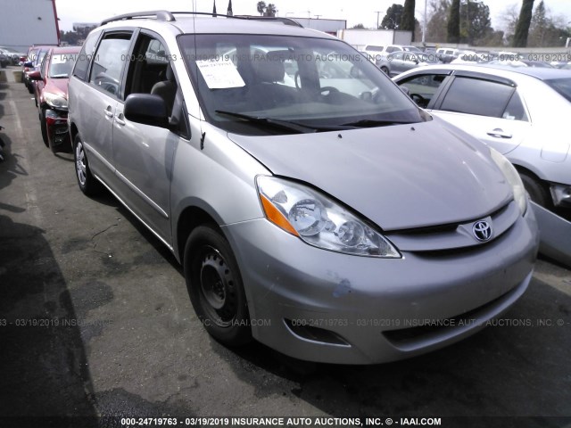 5TDZK23C77S069276 - 2007 TOYOTA SIENNA CE/LE SILVER photo 1