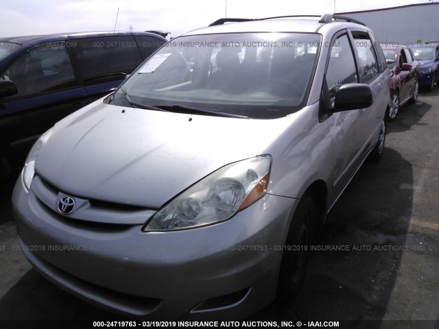 5TDZK23C77S069276 - 2007 TOYOTA SIENNA CE/LE SILVER photo 2