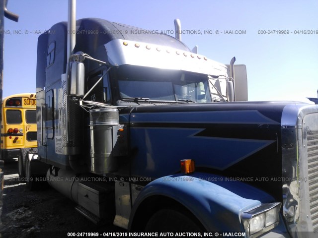 1FUPCSZB5YPB87126 - 2000 FREIGHTLINER FLD120 FLD120 Unknown photo 1