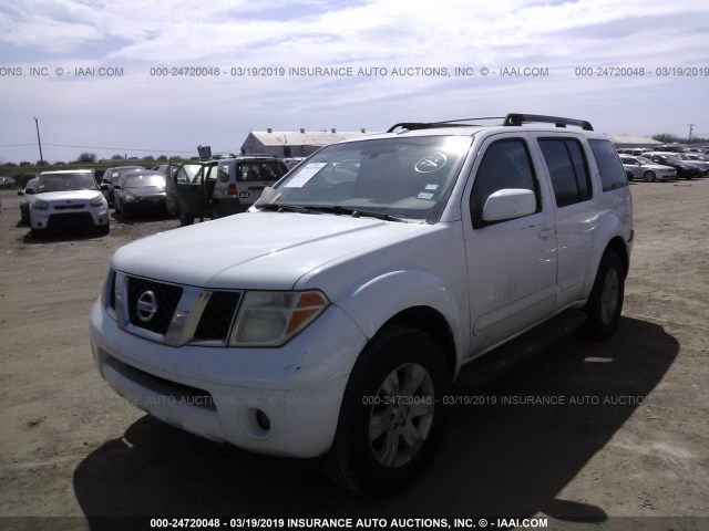 5N1AR18W57C603345 - 2007 NISSAN PATHFINDER LE/SE/XE WHITE photo 2