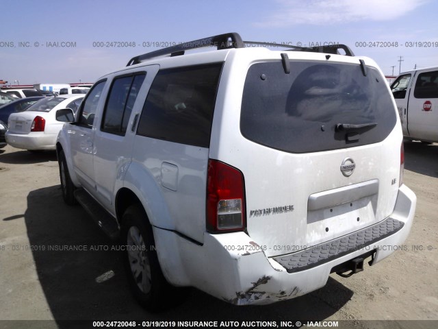 5N1AR18W57C603345 - 2007 NISSAN PATHFINDER LE/SE/XE WHITE photo 3