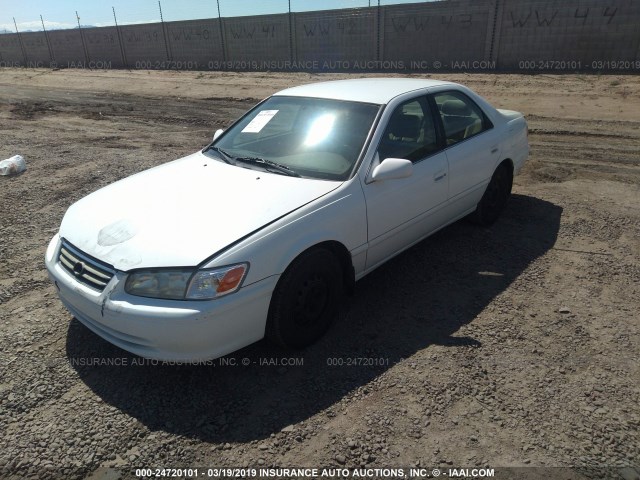 4T1BG22K3YU973310 - 2000 TOYOTA CAMRY CE/LE/XLE 白色 照片 2