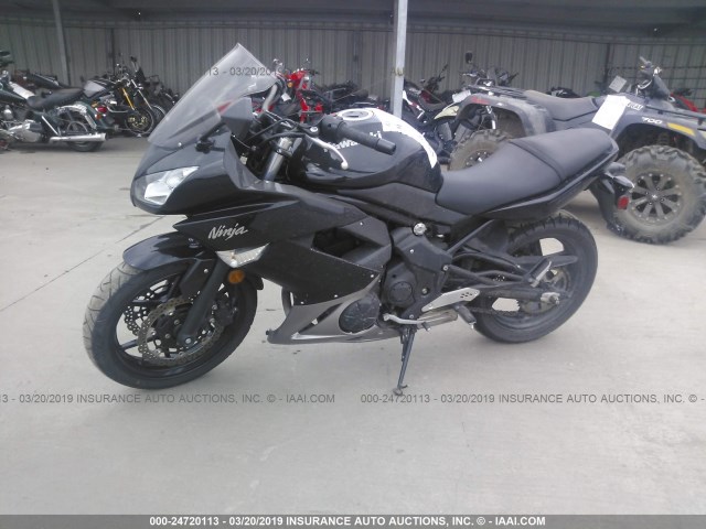 JKAEXEC1XADA50768 - 2010 KAWASAKI EX650 C 黑色 照片 2