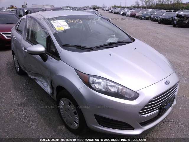 3FADP4AJXJM113440 - 2018 FORD FIESTA S SILVER photo 1