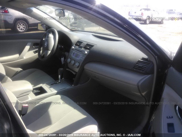 4T1BE46K58U730514 - 2008 TOYOTA CAMRY CE/LE/XLE/SE BLACK photo 5