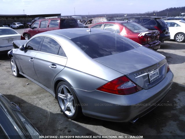 WDDDJ7CB3BA170280 - 2011 MERCEDES-BENZ CLS 550 SILVER photo 3