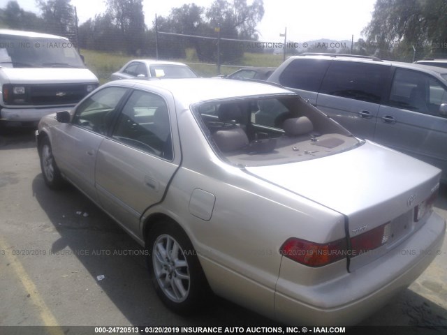4T1BF28K51U124392 - 2001 TOYOTA CAMRY LE/XLE 棕色 照片 3