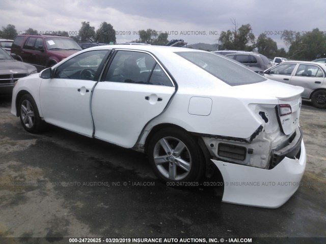 4T1BF1FK8EU358366 - 2014 TOYOTA CAMRY L/SE/LE/XLE 白色 照片 3