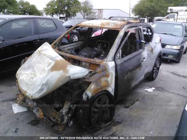 3N1CP5CU9JL533847 - 2018 NISSAN KICKS S/SR/SV SILVER photo 2