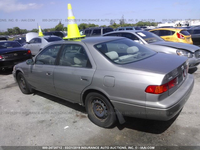 JT2BG22K910590448 - 2001 TOYOTA CAMRY CE/LE/XLE 灰色 照片 3