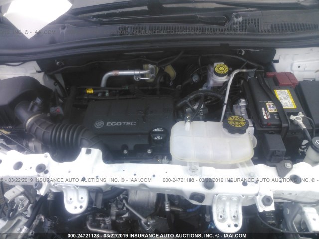 KL4CJASB8JB690174 - 2018 BUICK ENCORE PREFERRED Ақ фото 10