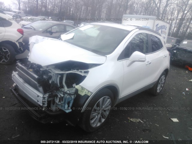 KL4CJASB8JB690174 - 2018 BUICK ENCORE PREFERRED Ақ фото 2